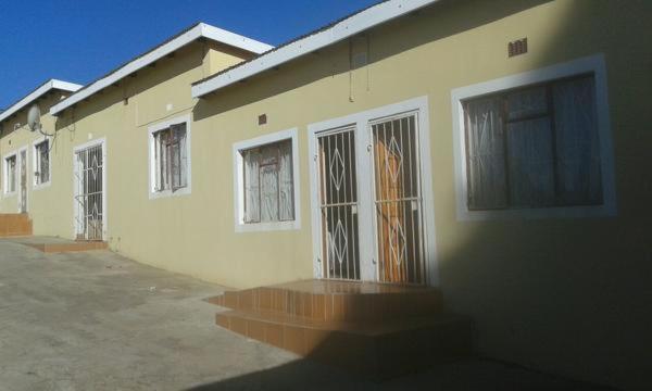 Amafana Guest House Mount Frere Екстериор снимка